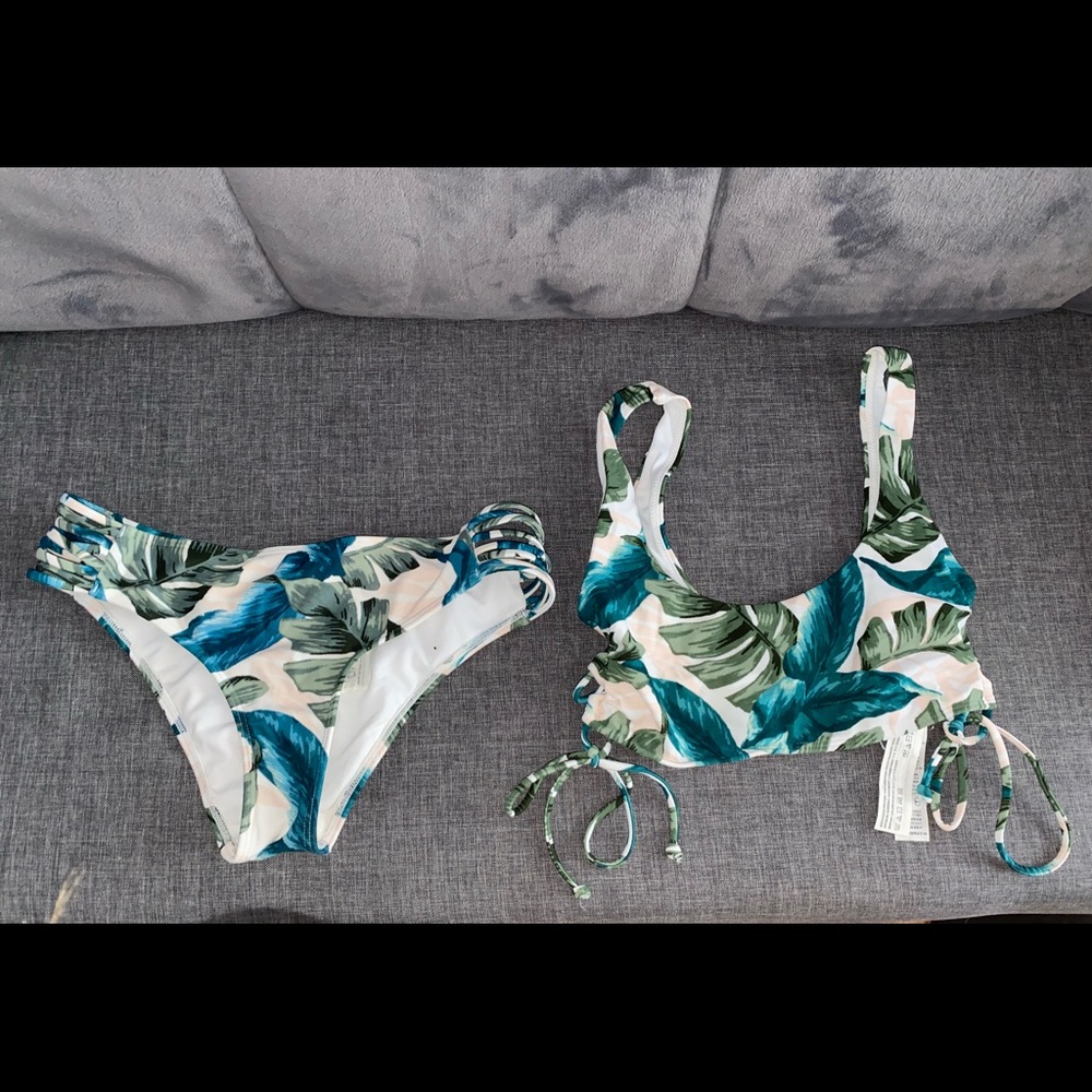 Hollister tropical bikini
